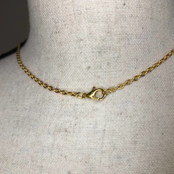 Bundle 3/$10 LAST CHANCE! Mama Bird with Nest Necklace NWOT - Picture 4 of 4